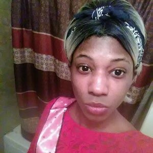 Meet your Posher, Chanel